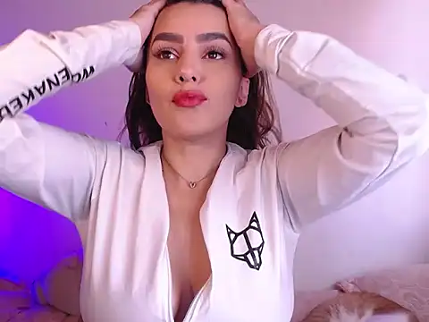 Lu perez online show from October 2025 07:07:02 PM