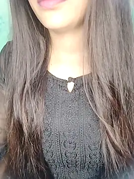 Sreya213 online show from October 2025 04:37:02 AM