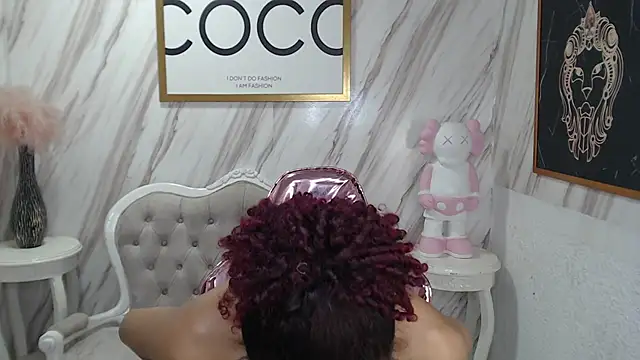 Snapshot of Violeth_b chatting on February 2025 03:41:02 PM Violeth b online show from February 2025 03:41:02 PM