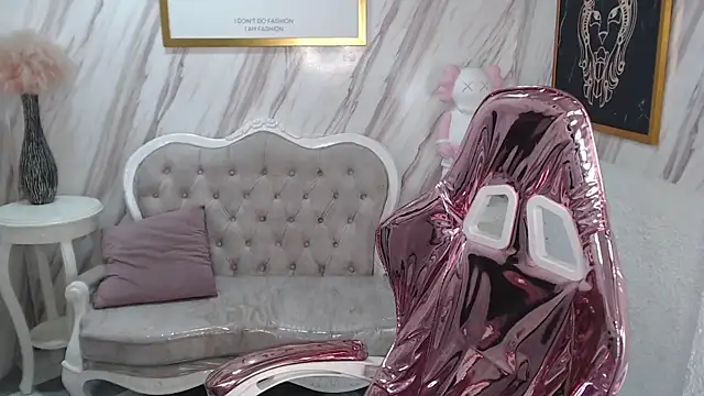 Snapshot of Violeth_b chatting on February 2025 12:43:02 PM Violeth b online show from February 2025 12:43:02 PM