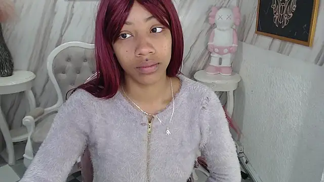 Snapshot of Violeth_b chatting on March 2025 12:44:02 PM Violeth b online show from March 2025 12:44:02 PM