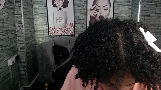 Snapshot of Violeth_b chatting on September 2025 12:49:02 PM Violeth b online show from September 2025 12:49:02 PM