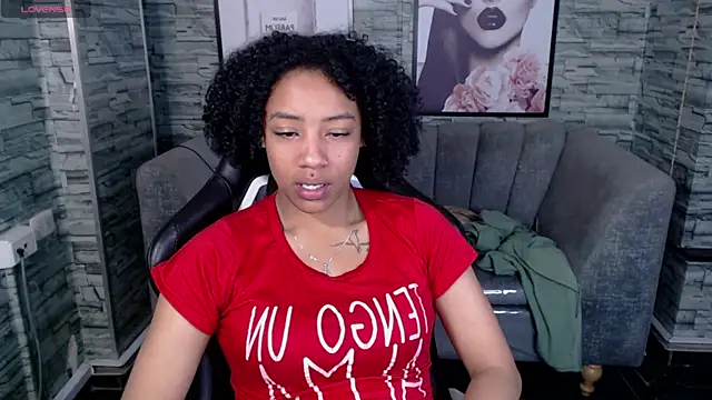 Snapshot of Violeth_b chatting on September 2025 12:49:02 PM Violeth b online show from September 2025 12:49:02 PM