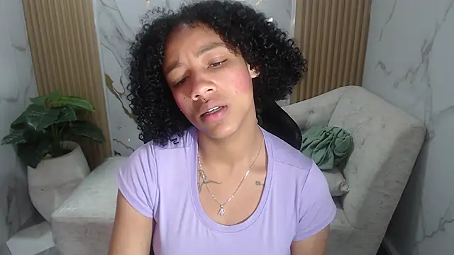 Snapshot of Violeth_b chatting on October 2025 12:50:02 PM Violeth b online show from October 2025 12:50:02 PM