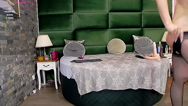 SelenSummer online show from March 2025 06:25:02 AM