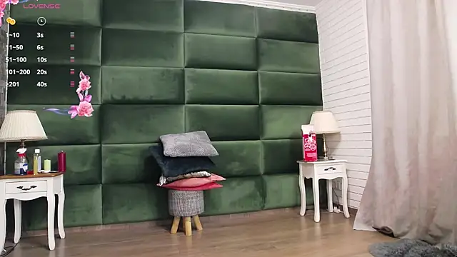 SelenSummer online show from September 2025 04:13:02 AM