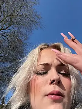 elina may online show from March 2025 01:03:01 PM