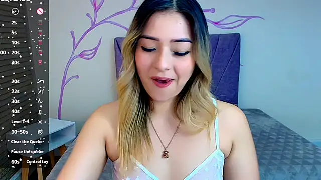 DahliaMoore online show from December 2024 04:31:01 PM