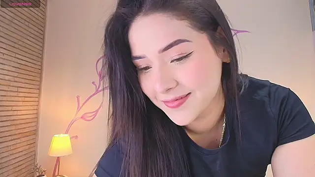 Snapshot of DahliaMoore chatting on October 2025 08:33:01 PM DahliaMoore online show from October 2025 08:33:01 PM