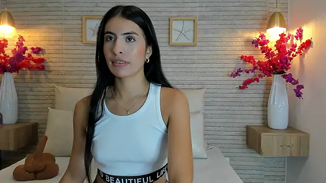 IssabellaLopez online show from October 2025 12:22:02 PM