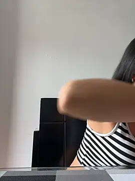 IssabellaLopez online show from November 2025 04:33:01 PM