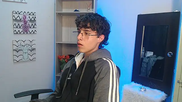 Jeam hot online show from January 2025 01:02:01 AM