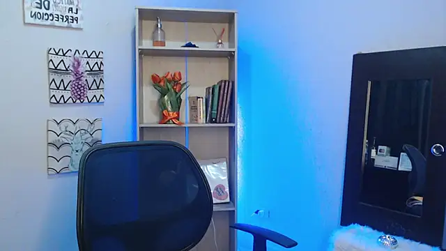 Jeam hot online show from January 2025 09:06:01 PM