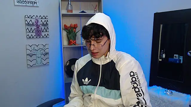 Jeam hot online show from January 2025 01:00:01 AM