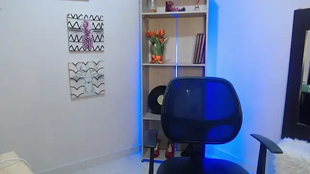 Jeam hot online show from January 2025 01:48:01 AM