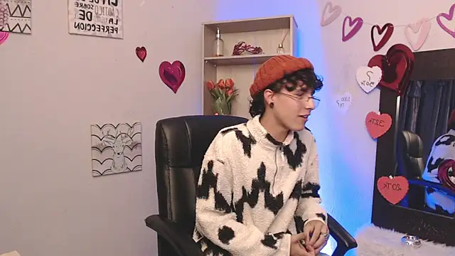 Jeam hot online show from March 2025 08:49:01 PM