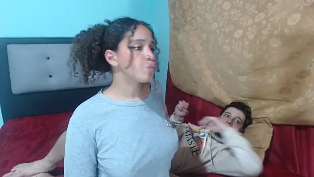 Snapshot of kalipso_n-jones chatting on February 2025 08:24:01 PM kalipso n-jones online show from February 2025 08:24:01 PM