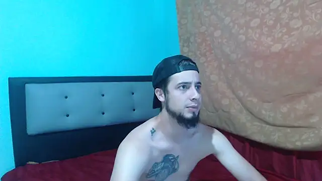 Snapshot of kalipso_n-jones chatting on March 2025 07:54:01 PM kalipso n-jones online show from March 2025 07:54:01 PM