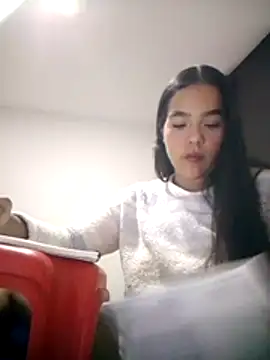 SweetFortuner online show from November 2025 04:11:02 AM