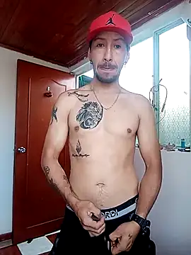 Gatohot23 online show from March 2025 01:48:01 PM