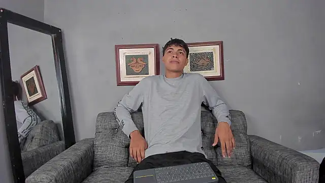 Snapshot of dafnezahiraa_ chatting on December 2024 09:01:01 PM dafnezahiraa online show from December 2024 09:01:01 PM