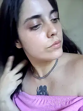 lucylovles online show from February 2025 04:00:02 PM