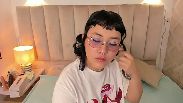 Haru Bonny online show from January 2026 07:38:01 PM