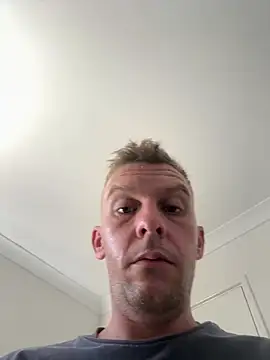 Snapshot of aus_guy93 chatting on May 2026 06:41:02 AM aus guy93 online show from May 2026 06:41:02 AM