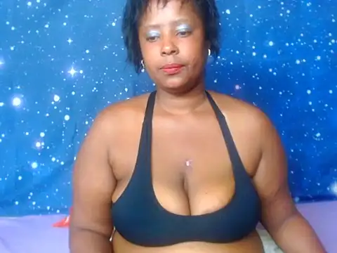 2Sweetysmile online show from February 2025 06:26:02 PM