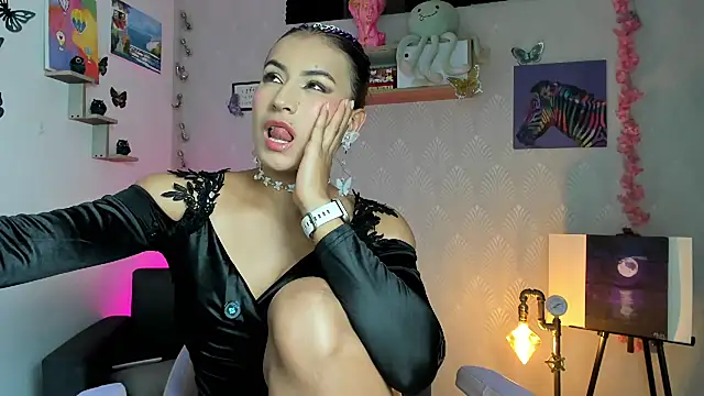 Snapshot of Alaia_Love77 chatting on September 2025 09:40:02 PM Alaia Love77 online show from September 2025 09:40:02 PM