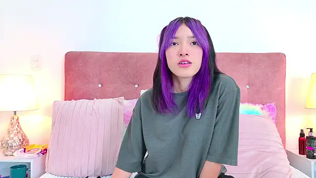 AlliciaKim online show from December 2024 07:08:02 PM