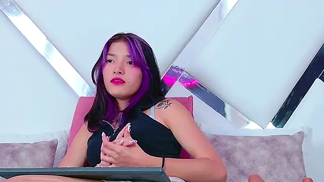 AlliciaKim online show from January 2025 07:17:02 PM