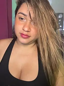 perlita05 online show from February 2026 06:22:01 AM