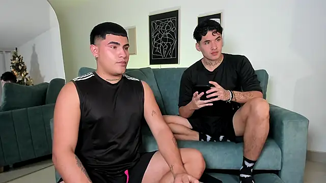 Snapshot of MatheoVelez chatting on January 2025 01:28:01 AM MatheoVelez online show from January 2025 01:28:01 AM