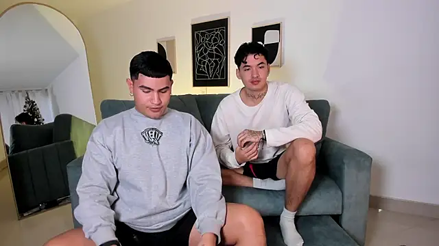 Snapshot of MatheoVelez chatting on January 2025 04:28:02 PM MatheoVelez online show from January 2025 04:28:02 PM