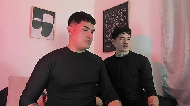 Snapshot of MatheoVelez chatting on February 2025 07:38:02 AM MatheoVelez online show from February 2025 07:38:02 AM