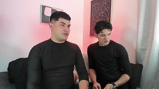 Snapshot of MatheoVelez chatting on February 2025 03:52:02 AM MatheoVelez online show from February 2025 03:52:02 AM