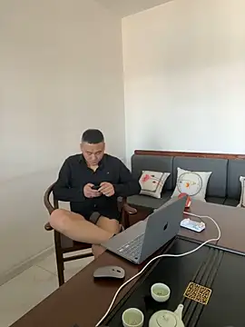 Snapshot of ShaoZian_1 chatting on October 2025 02:33:01 AM ShaoZian 1 online show from October 2025 02:33:01 AM