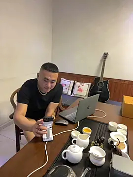 Snapshot of ShaoZian_1 chatting on November 2025 04:42:01 PM ShaoZian 1 online show from November 2025 04:42:01 PM