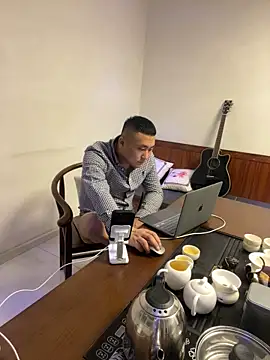 Snapshot of ShaoZian_1 chatting on November 2025 04:29:02 PM ShaoZian 1 online show from November 2025 04:29:02 PM