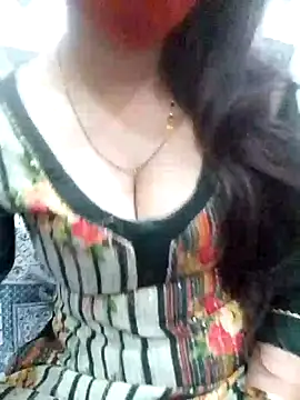 Snapshot of Mahi_Baby25 chatting on March 2025 04:04:01 PM Mahi Baby25 online show from March 2025 04:04:01 PM