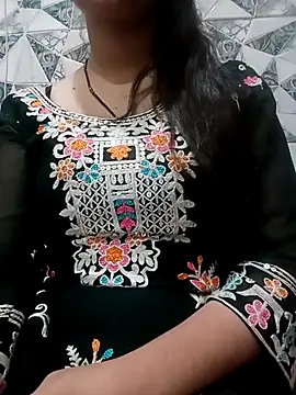 Snapshot of Mahi_Baby25 chatting on September 2025 04:51:02 PM Mahi Baby25 online show from September 2025 04:51:02 PM