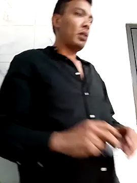 TUMORENO1 online show from October 2025 05:44:02 PM