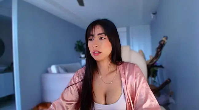 auroracaruso11 online show from March 2025 04:00:02 PM