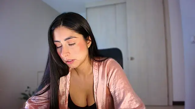 auroracaruso11 online show from June 2026 08:08:02 PM