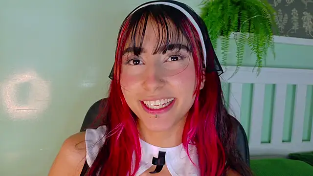 ParisFox  online show from November 2025 11:47:01 PM