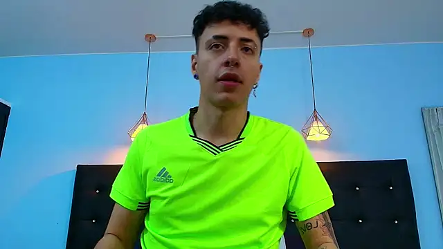 Lobo 17  online show from January 2025 04:10:02 AM