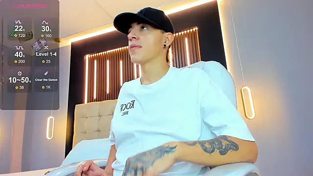 Lobo 17  online show from March 2026 03:44:01 AM