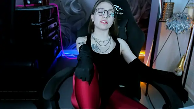 AphexQueen online show from January 2025 03:24:01 PM