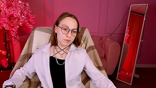 AphexQueen online show from March 2025 03:20:02 PM